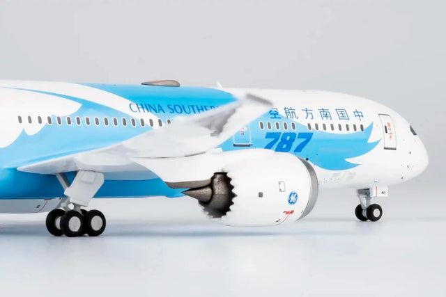NG Models China Southern Airlines Boeing 787-9 Dreamliner B-20EH (the 1000th 787 ever delivered) 1/400 Aircraft Scale Model