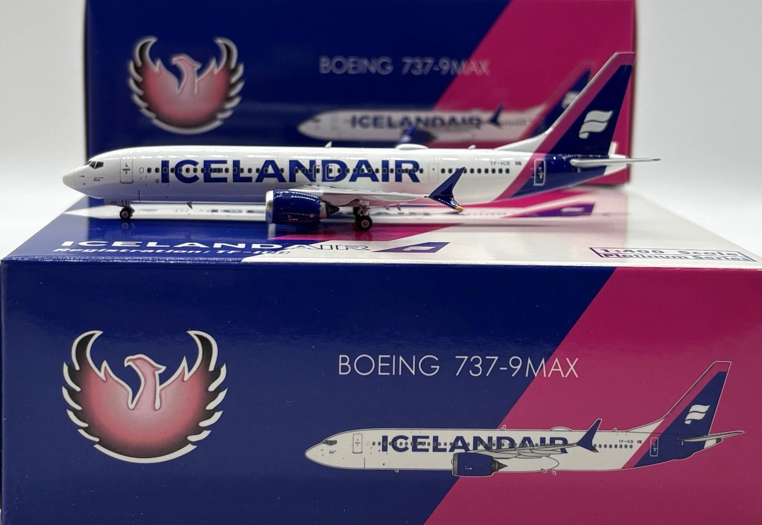 Phoenix Icelandair Boeing 737-900Max Purple Tail TF-ICD 1/400 Aircraft Scale Model