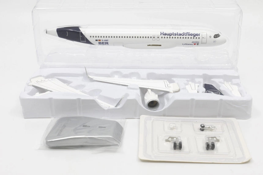 Hogan Lufthansa Airbus A320neo D-AINZ 1/200 Aircraft Scale Model
