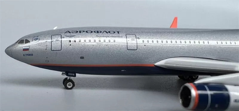 Phoenix Aeroflot Ilyushin IL-96-300 RA-96015 1/400 Aircraft Scale Model