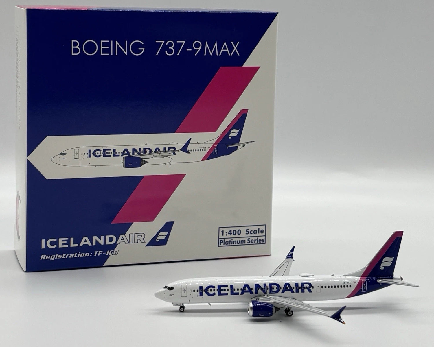 Phoenix Icelandair Boeing 737-900Max Purple Tail TF-ICD 1/400 Aircraft Scale Model