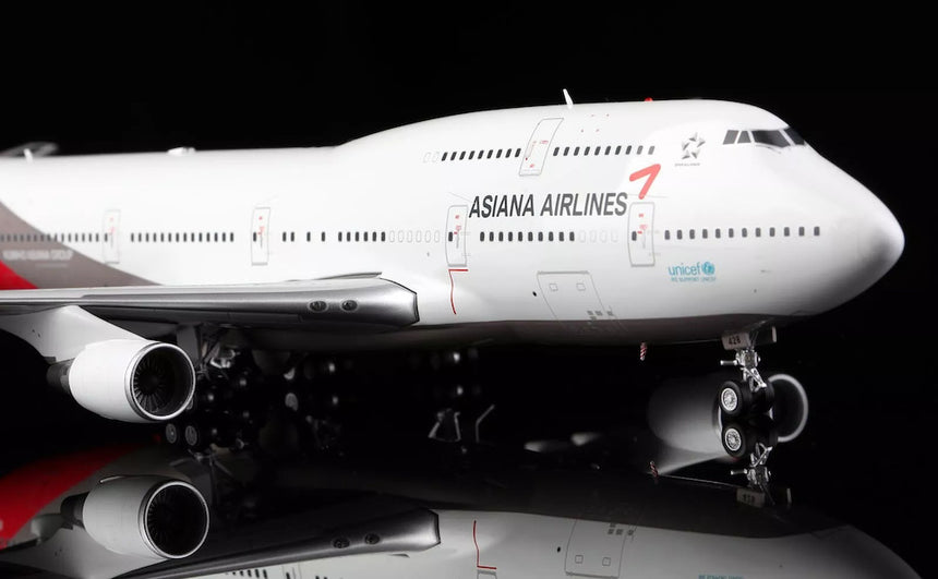 SQ Wings Asiana Airlines "Last Asiana Airlines Boeing 747-400" Boeing B747-400 HL7428 1/200 Scale