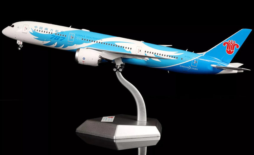 SQ Wings China Southern Boeing B787-9 B-1242 1/200 Aircraft Scale Model