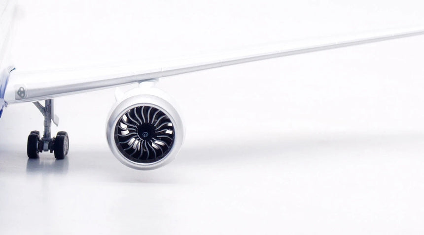 SQ Wings Boeing "House Color" Boeing B787-10 N528ZC 1/200 Scale