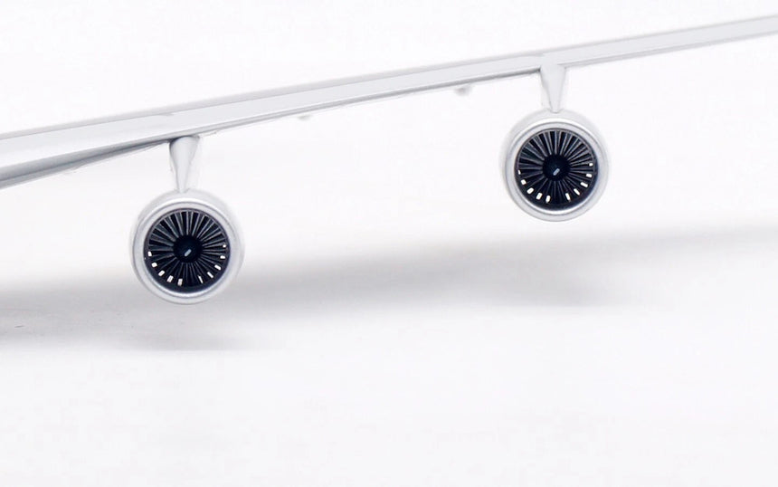 SQ Wings Singapore Airlines Cargo Boeing B747-400F 9V-SFI 1/200 Scale