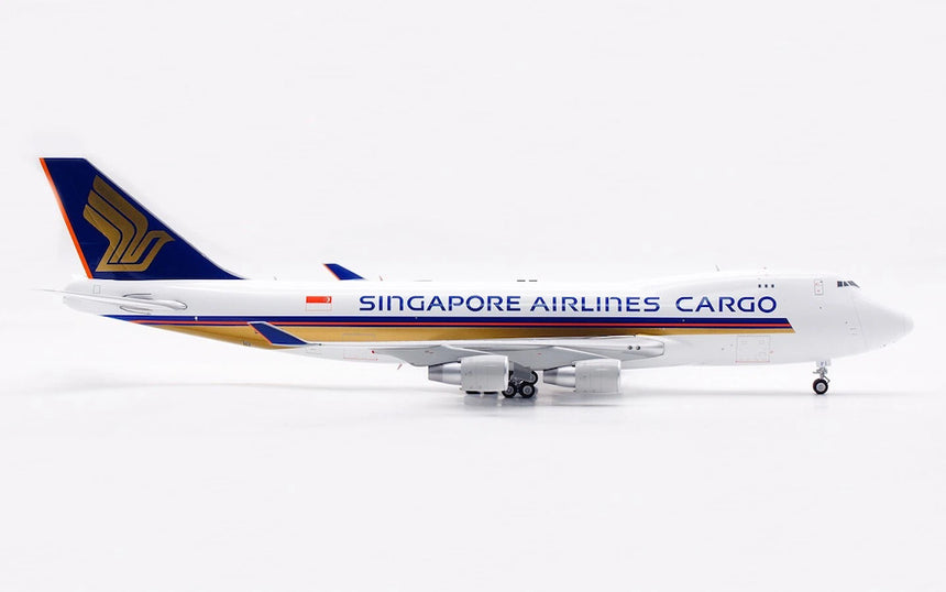 SQ Wings Singapore Airlines Cargo Boeing B747-400F 9V-SFI 1/200 Scale