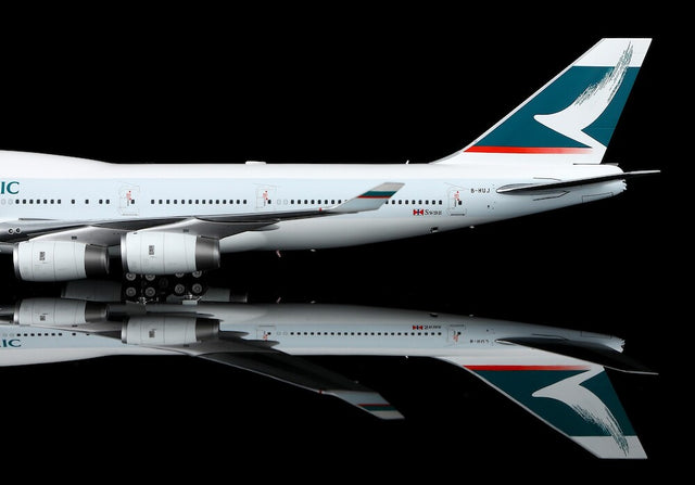 SQ Wings Cathay Pacific Boeing B747-400 B-HUJ 1/200 Aircraft Scale Model