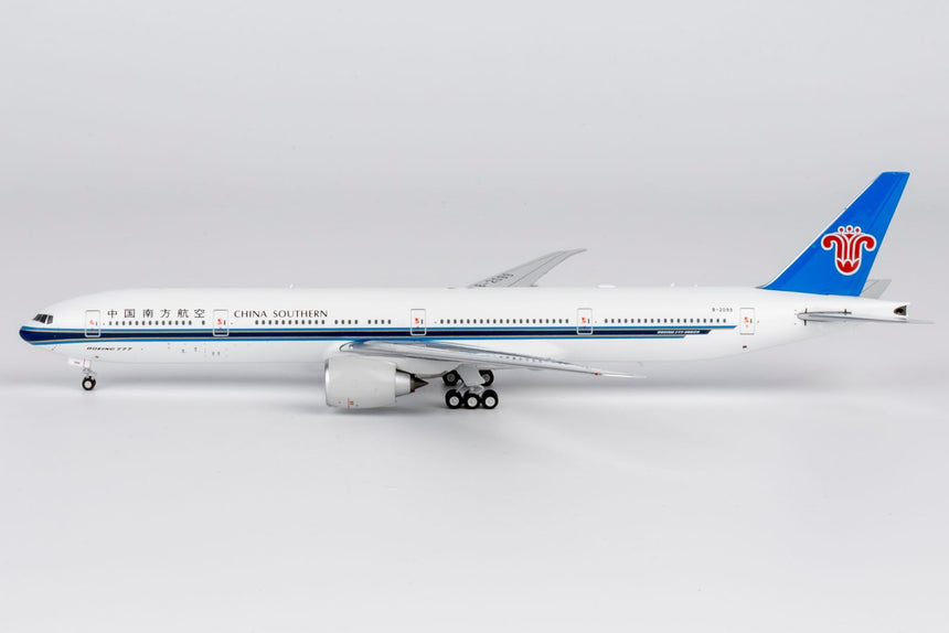 NG Models China Southern Airlines Boeing 777-300ER B-2099 1/400 Aircraft Scale Model