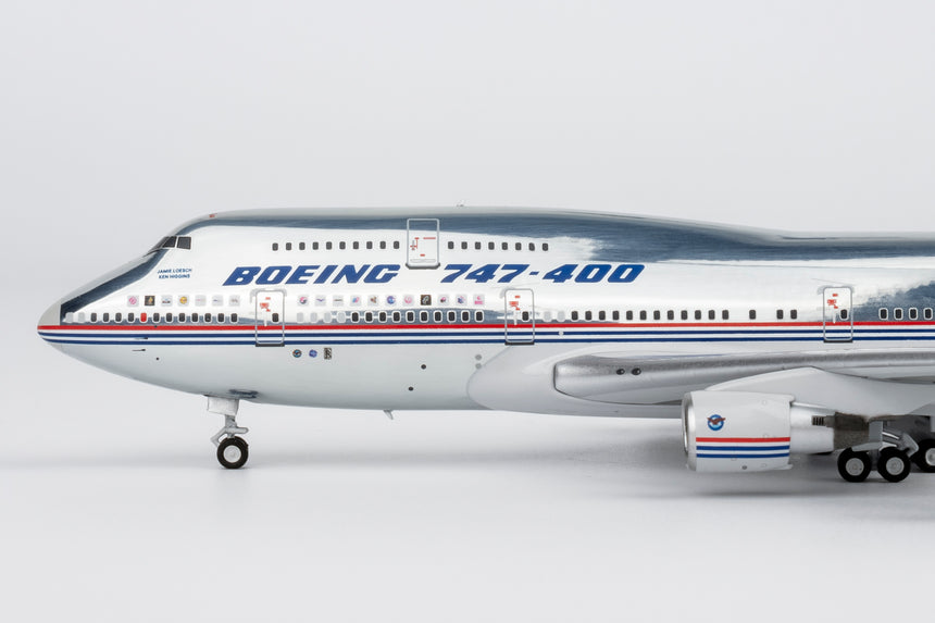 NG Models The Boeing Company Boeing House Colors Boeing 747-400 N401PW (Ultimate) 1/400 Aircraft Scale Model