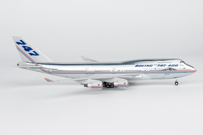 NG Models The Boeing Company Boeing House Colors Boeing 747-400 N401PW (Ultimate) 1/400 Aircraft Scale Model