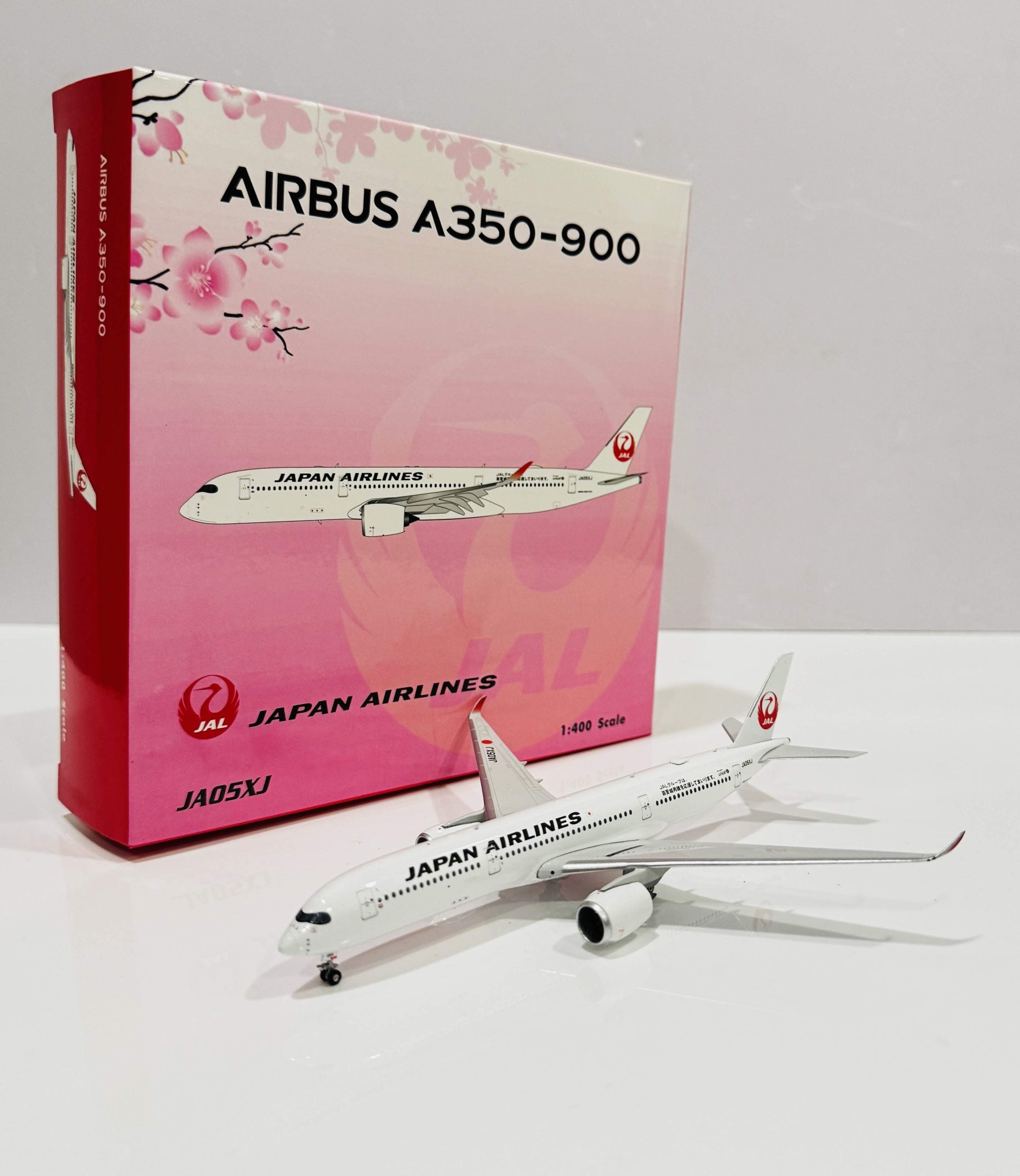 Phoenix JAL Airbus A350-900 JA05XJ 1/400 - Aircraft Model Store