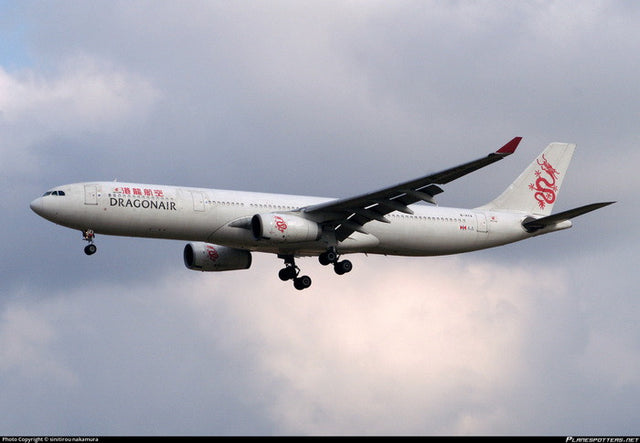 Phoenix Dragonair Airbus A330-300 B-HYH 1/400 Aircraft Scale Model