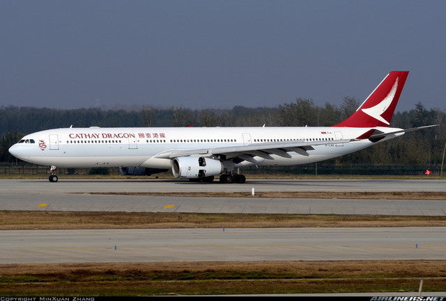 Phoenix Cathay D Airbus A330-300 B-LLA 1/400 PH04359 - Aircraft