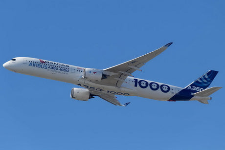Phoenix Qantas Airbus A350-1000 Long Range Leader F-WMIL 1/400
