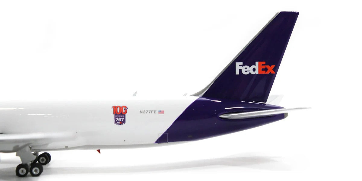 【新品】FedEx Boeing 767-300F 1:400 モデルプレ-ン 新品】FedEx Boeing 767-300F 1:400 モデルプレ-ン - メルカリ