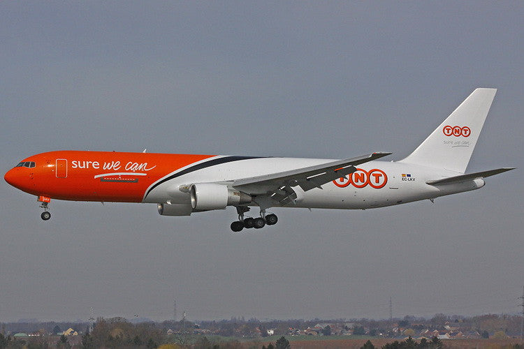 Phoenix TNT Express Boeing 767-300ER EC-LKV 1/400 Scale