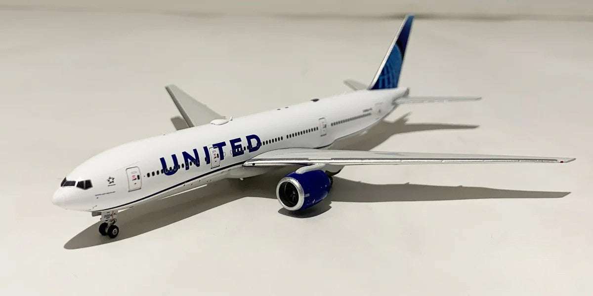 Phoenix United Airlines Boeing 777-200ER N78004 1/400 - Aircraft