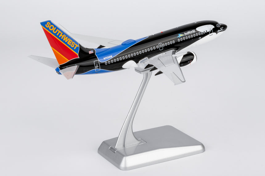 NG Models Southwest Airlines Shamu livery Boeing 737-700/w N713SW 1/200 Aircraft Scale Model
