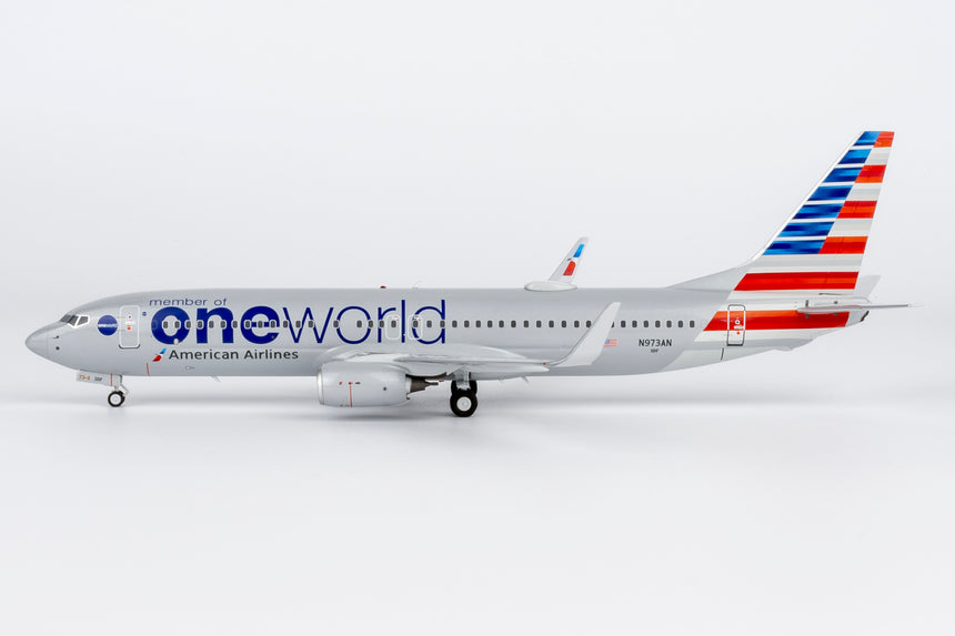 NG Models American Airlines Oneworld Boeing 737-800/w N973AN 1/200 Scale