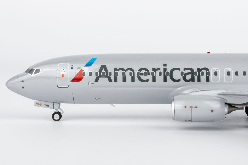 NG Models American Airlines Boeing 737-800/w N927NN 1/200 Aircraft Scale Model