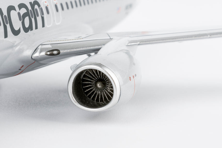 NG Models American Airlines Boeing 737-800/w N927NN 1/200 Aircraft Scale Model
