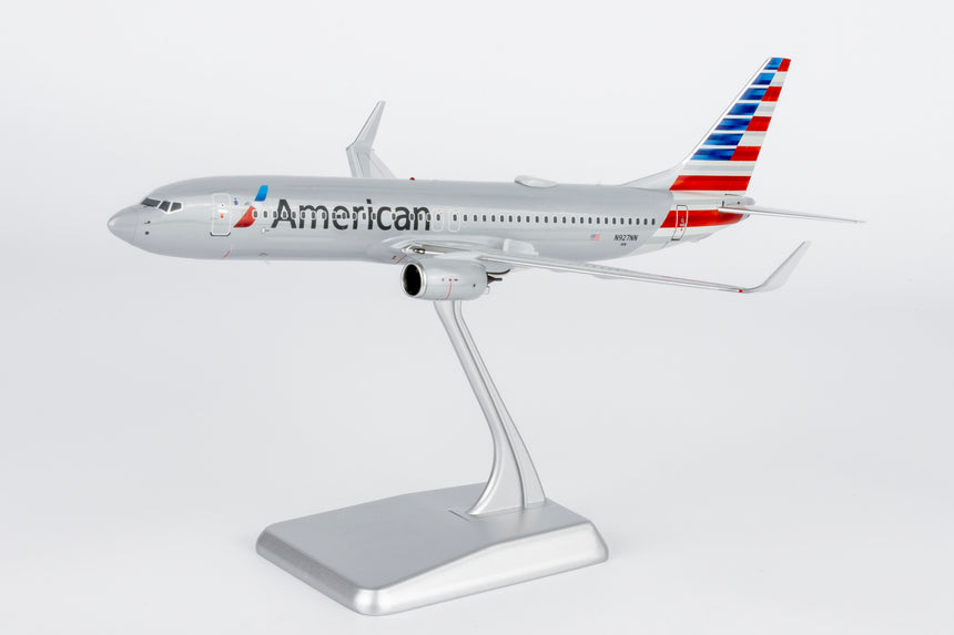 NG Models American Airlines Boeing 737-800/w N927NN 1/200 Aircraft Scale Model