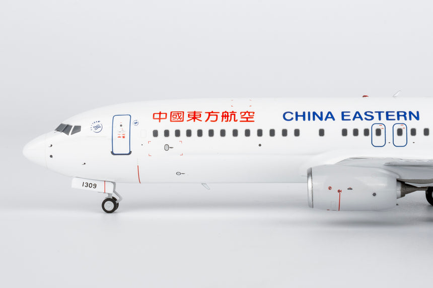 NG Models China Eastern Airlines Yunnan Branch Boeing 737-800/w B-1309 1/200 Aircraft Scale Model