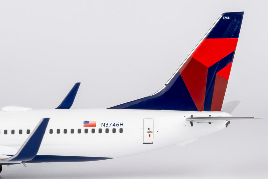NG Models Delta Air Lines "Atlanta Braves' World Champions" Boeing 737-800/w N3746H 1/200 Scale