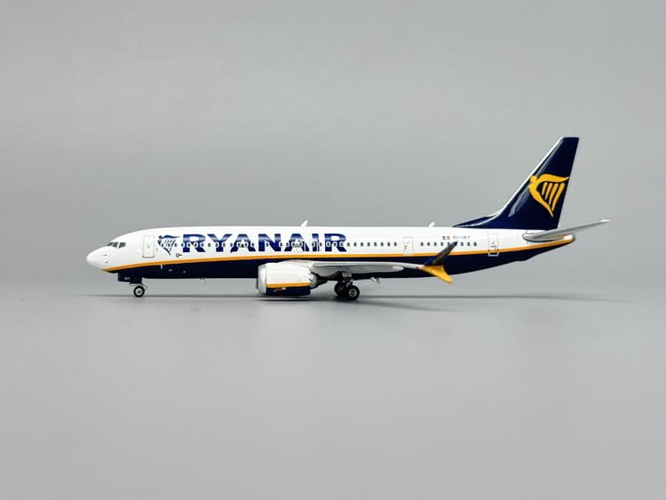 Phoenix Ryanair Boeing B737-8max EI-IKY 1/400 Aircraft Scale Model
