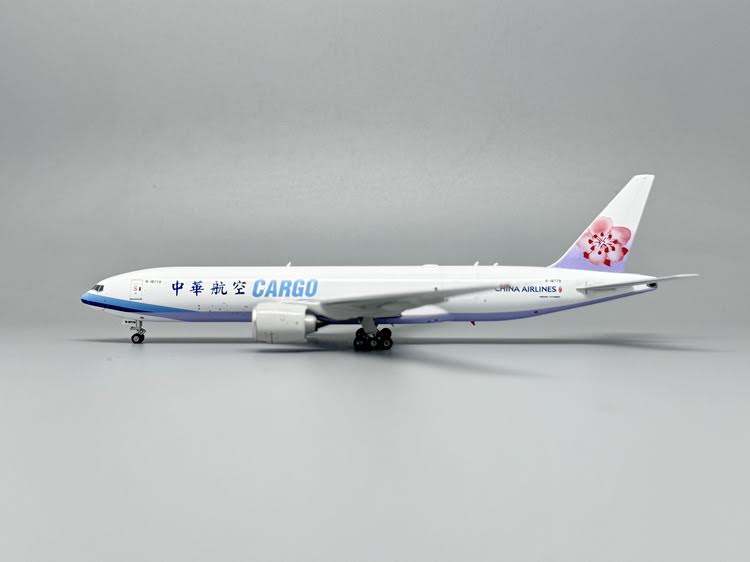 Phoenix China Airlines Cargo Boeing B777-200F B-18779 1/400 Aircraft Scale Model