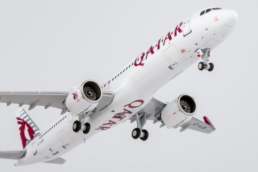 NG Models Qatar Airways Airbus A321neo A7-AJB Qatar's first neo 1/400 Aircraft Scale Model