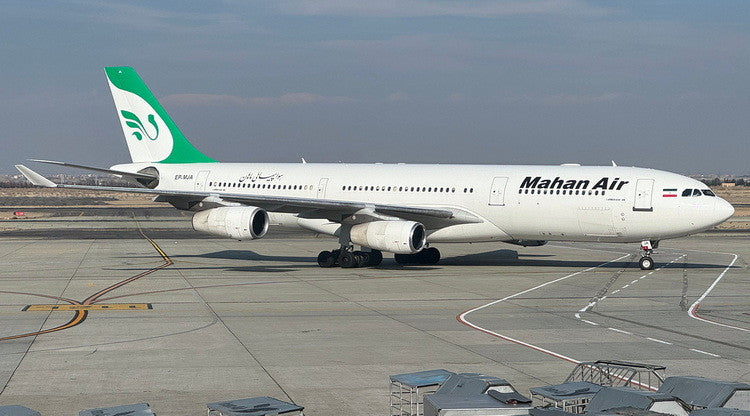 Phoenix Mahan Airlines Airbus A340-200 EP-MJA 1/400 Scale