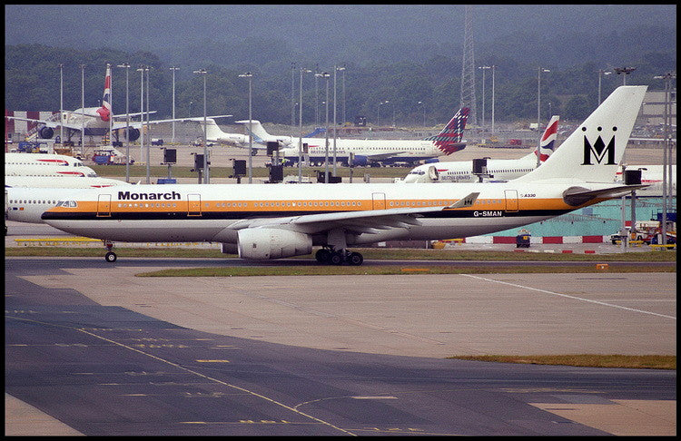 Phoenix Monarch Airlines Airbus A330-200 G-SMAN 1/400 Scale