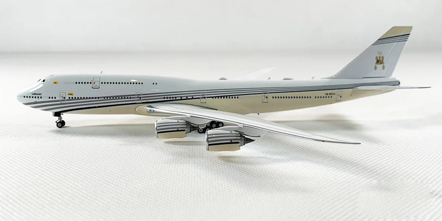 Phoenix Brunei Sultan’s Boeing B747-8 V8-BKH 1/400 Scale