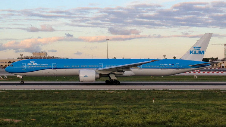 Phoenix KLM Boeing B777-300ER PH-BVD 1/400 Scale