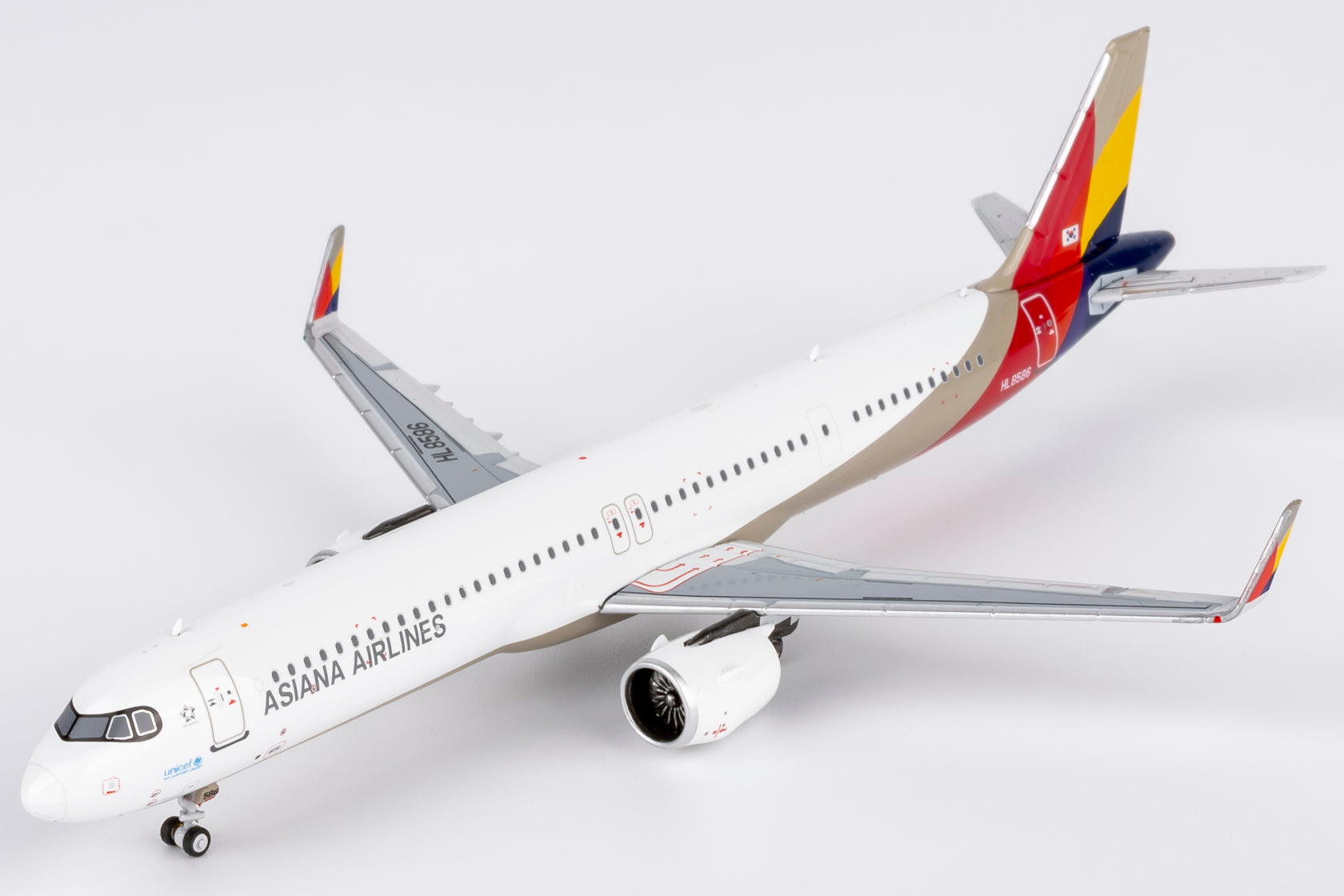 アシアナ航空・A350-900模型（1:200） アシアナ航空ASIANA AIRLINES A350-900 モデル 1/200 アシアナ航空