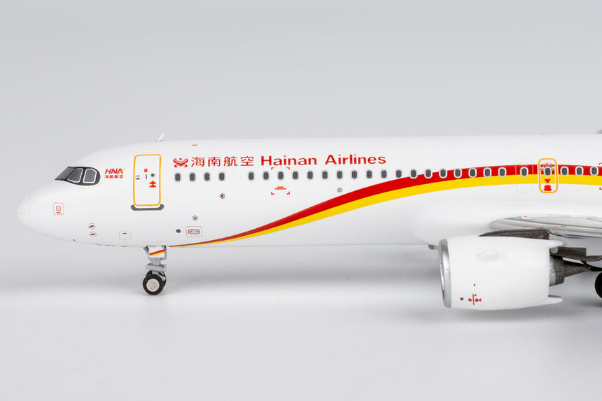 NG Models Hainan Airlines (first A321neo for Hainan Airlines) Airbus A321neo B-32LY 1/400 Aircraft Scale Model