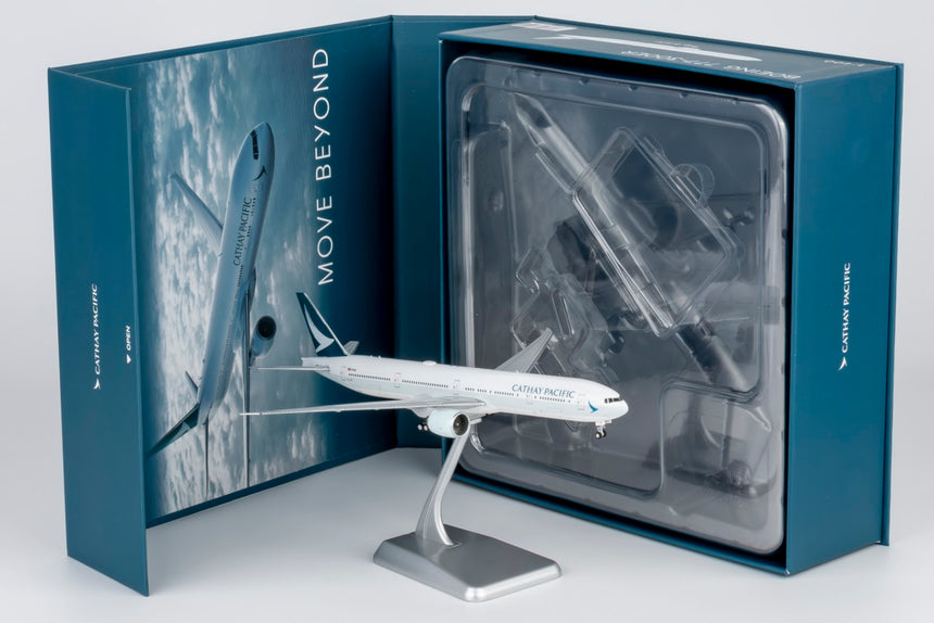 NG Models Cathay Pacific Airways Boeing 777-300ER B-KPF Ultimate 1/400 Aircraft Scale Model