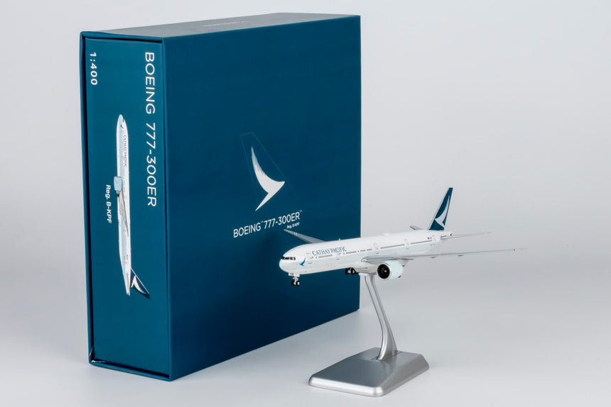 NG Models Cathay Pacific Airways Boeing 777-300ER B-KPF Ultimate 1/400 Aircraft Scale Model