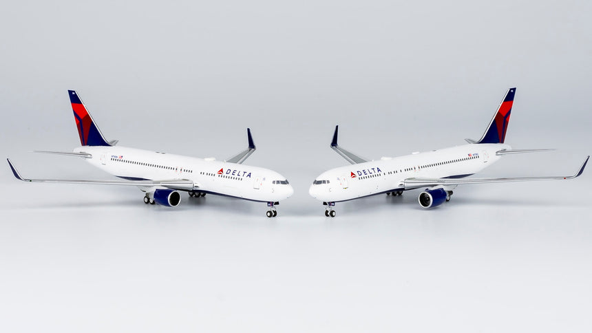 NG Models Delta AirLines Boeing 767-300ER/w N173DZ with CF6 engines 1/400 17002