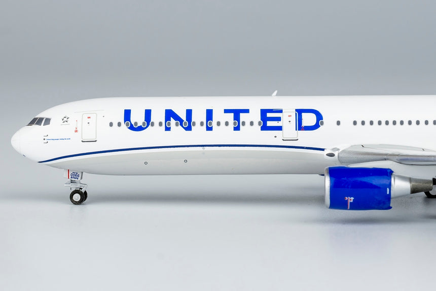 NG Models United Airlines Boeing 767-400ER N77066 "Blue Evolution" CF6 engines 1/400 18001