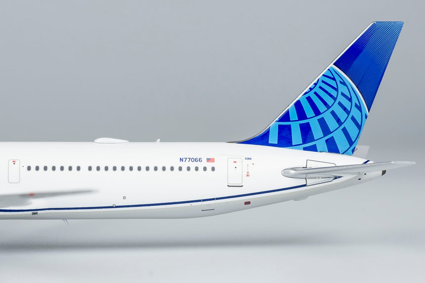 NG Models United Airlines Boeing 767-400ER N77066 "Blue Evolution" CF6 engines 1/400 18001