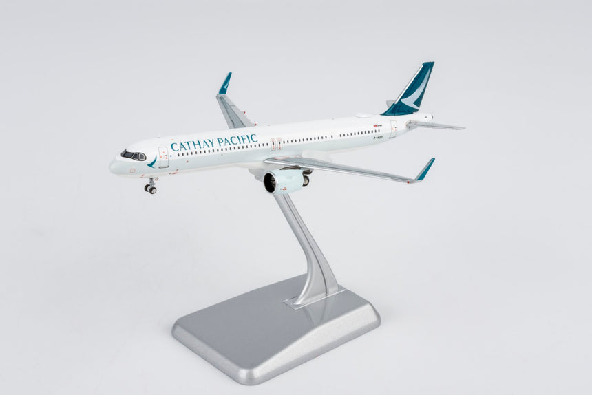 NG Models Cathay Pacific Airways Airbus A321neo B-HQD (Large titles) (ULTIMATE) 1/400 Aircraft Scale Model