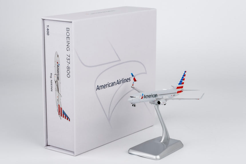NG Models American Airlines Boeing 737-800 N883NN Ultimate 1/400 Aircraft Scale Model
