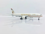 JC Wings Etihad Airways Boeing 777-200LR (A6-LRB) 1/200 Aircraft Scale Model