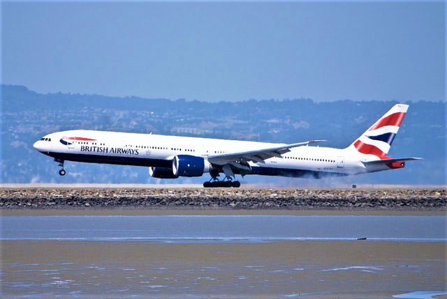British Airways Boeing 777-300ER XL 47cm Aircraft Model
