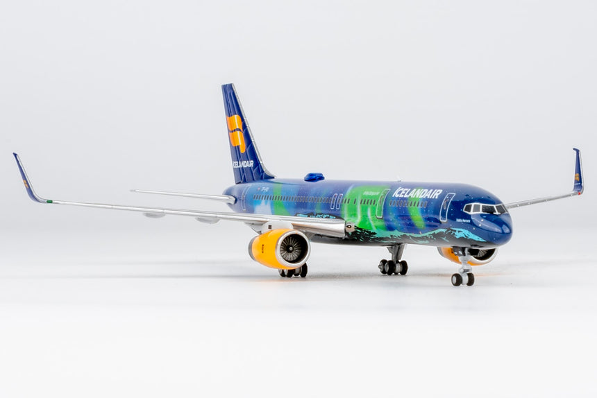 NG Models Icelandair Boeing 757-200/w TF-FIU Aurora (Northern Lights) Aircraft Scale Model