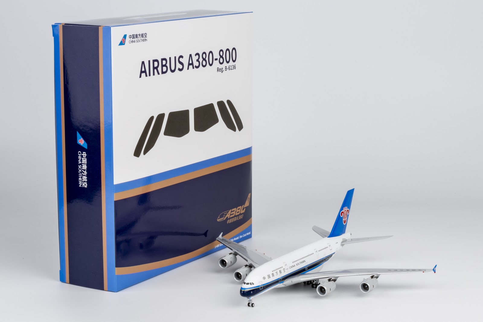 中国南方航空 A380-800 B-6136 1/400 NG Models China Southern Airlines Airbus A380-800 B-6136 First