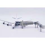 JC Wings Air Passenger Bridge B747 (Transparent) 1/400 Scale Model Accessory
