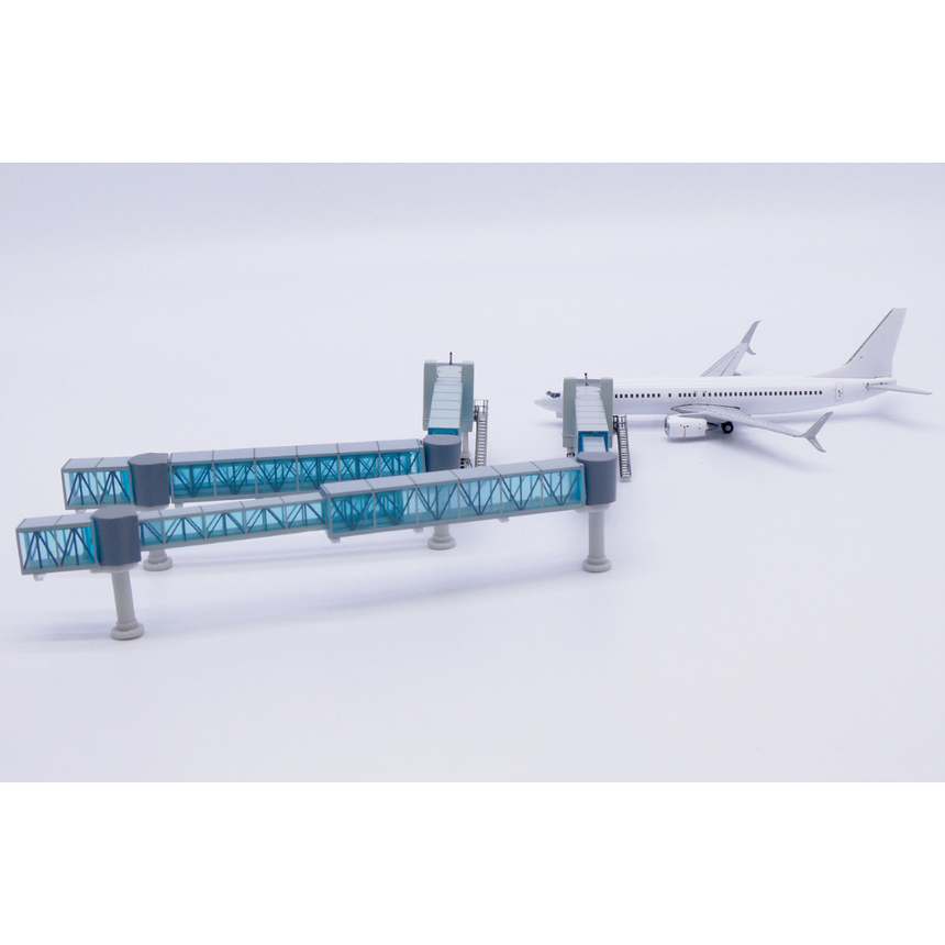 JC Wings Air Passenger Bridge B737 (Blue) 1/400 Scale Model Accessory